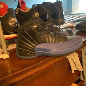 Jordan 12 game royals